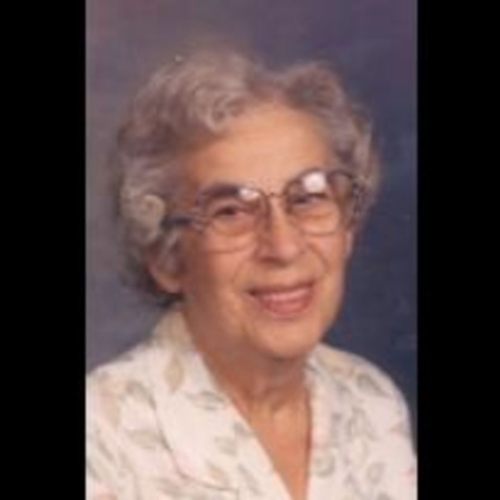 Nadine Fox