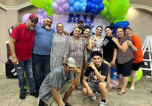 Maria Guadalupe Salinas photo gallery thumbnail 93 of 200