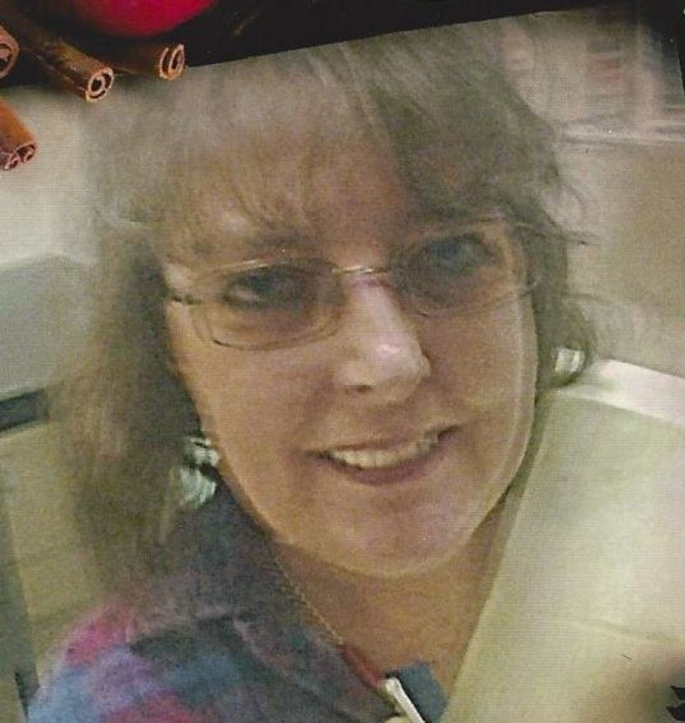 Tracey  Lynn Zediker