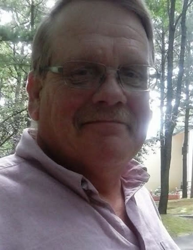 Daniel Scott Briggs Profile Photo