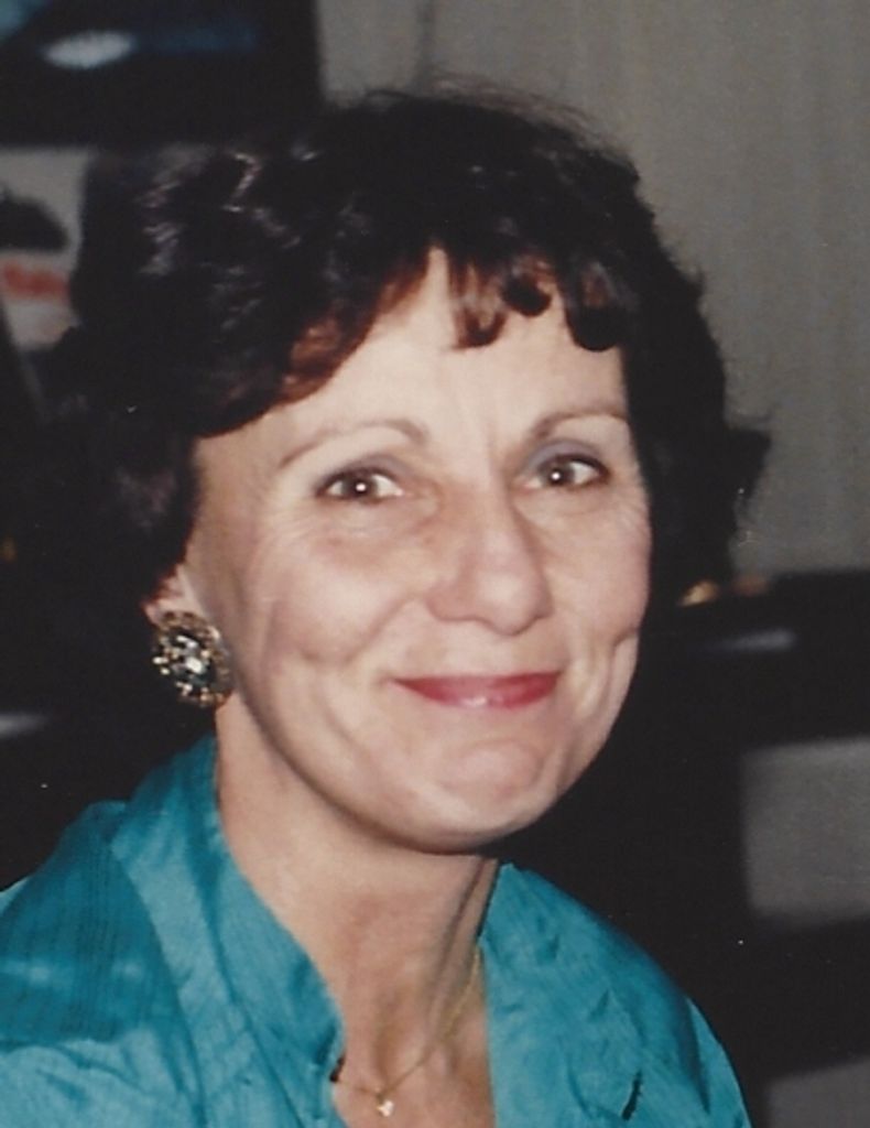 Helen Loveland Profile Photo