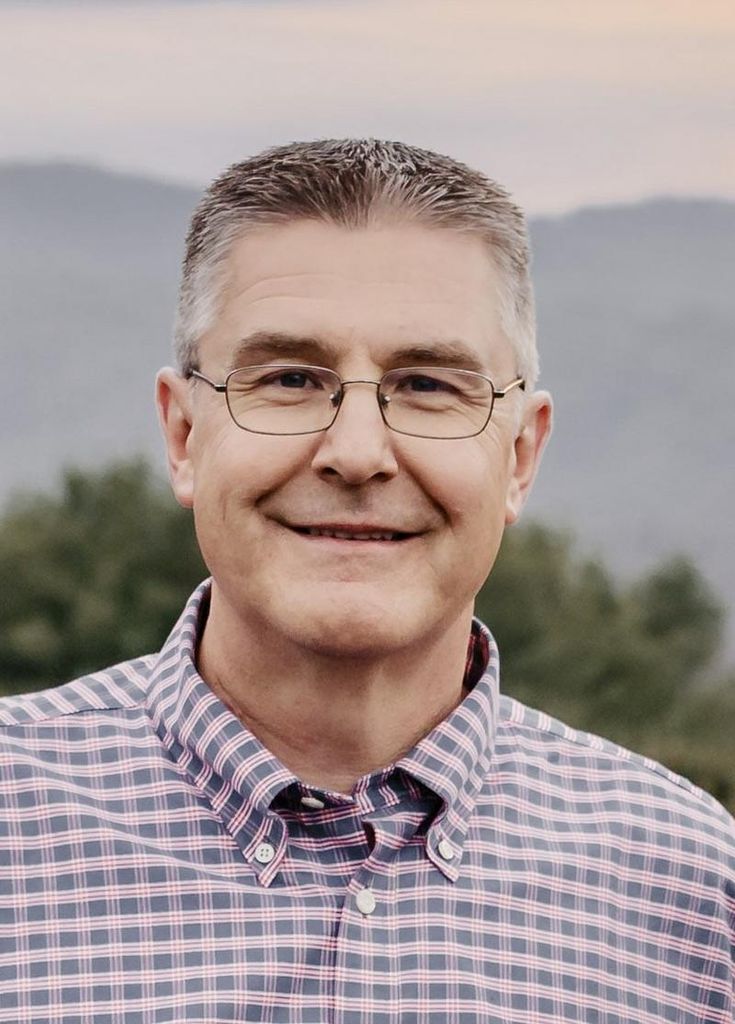 Robert "Bobby" Leonard Idol, Jr. Profile Photo