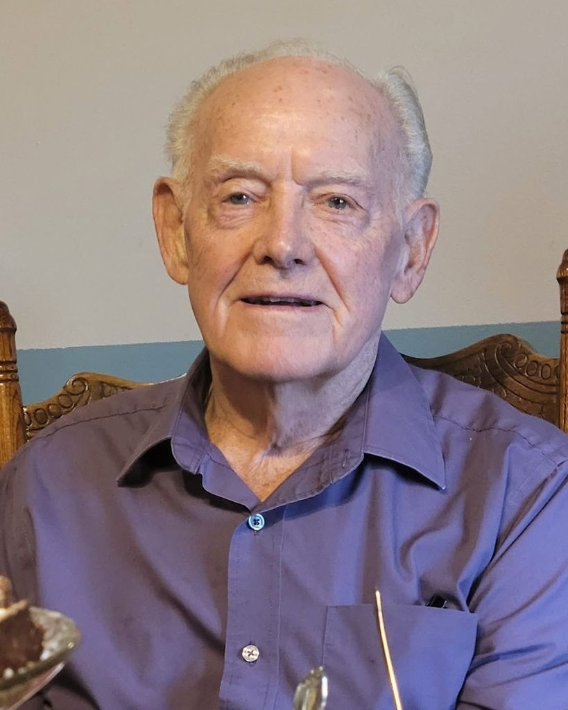 Lowell Michael Dixon Profile Photo