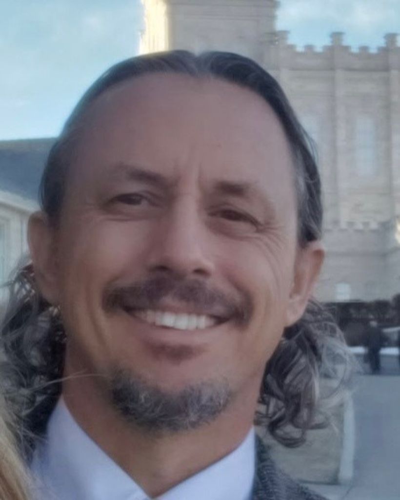 Scott Douglas Reynolds Profile Photo