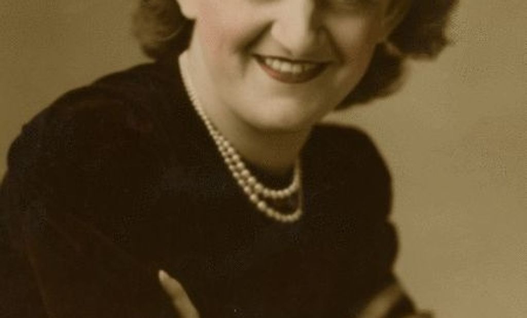 LeeAnna  Jones