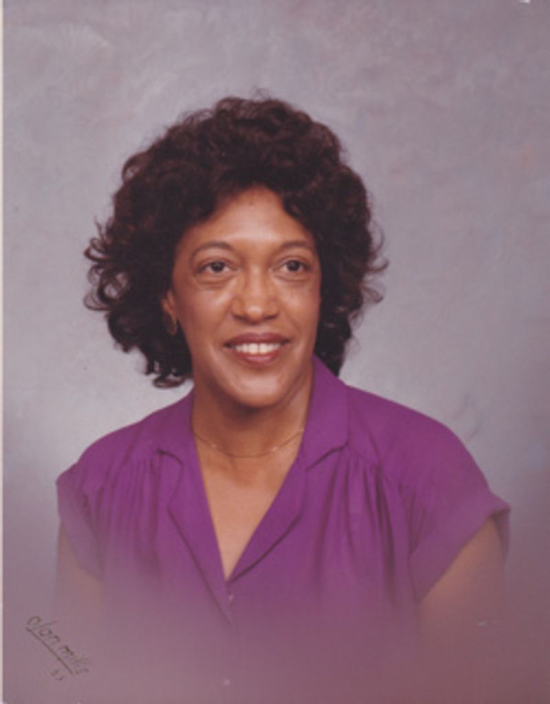 Martha Lou Giles Profile Photo