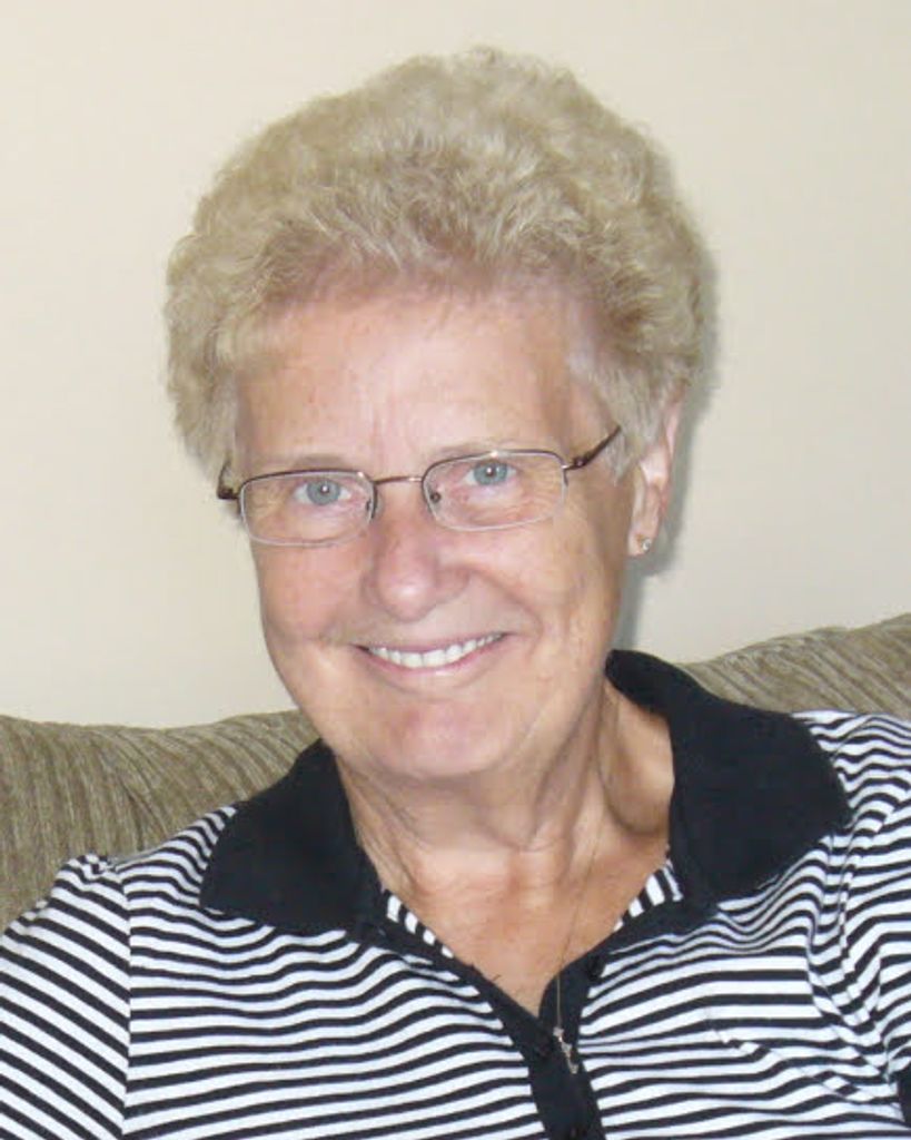 Wilma Kay (Long)  Laisure