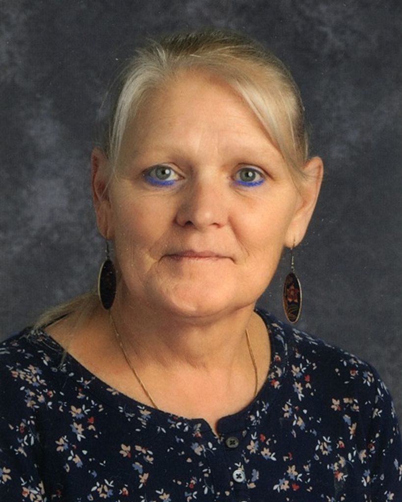 Elizabeth Allan (née Levesque) Profile Photo