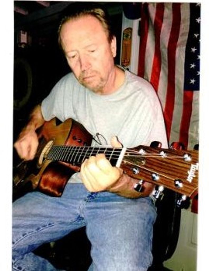 Robert D. Lavenu
