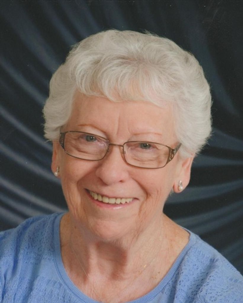 Elizabeth Lou Steinbach Profile Photo