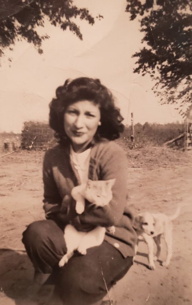 Consuelo (Puentes)  Becker Profile Photo