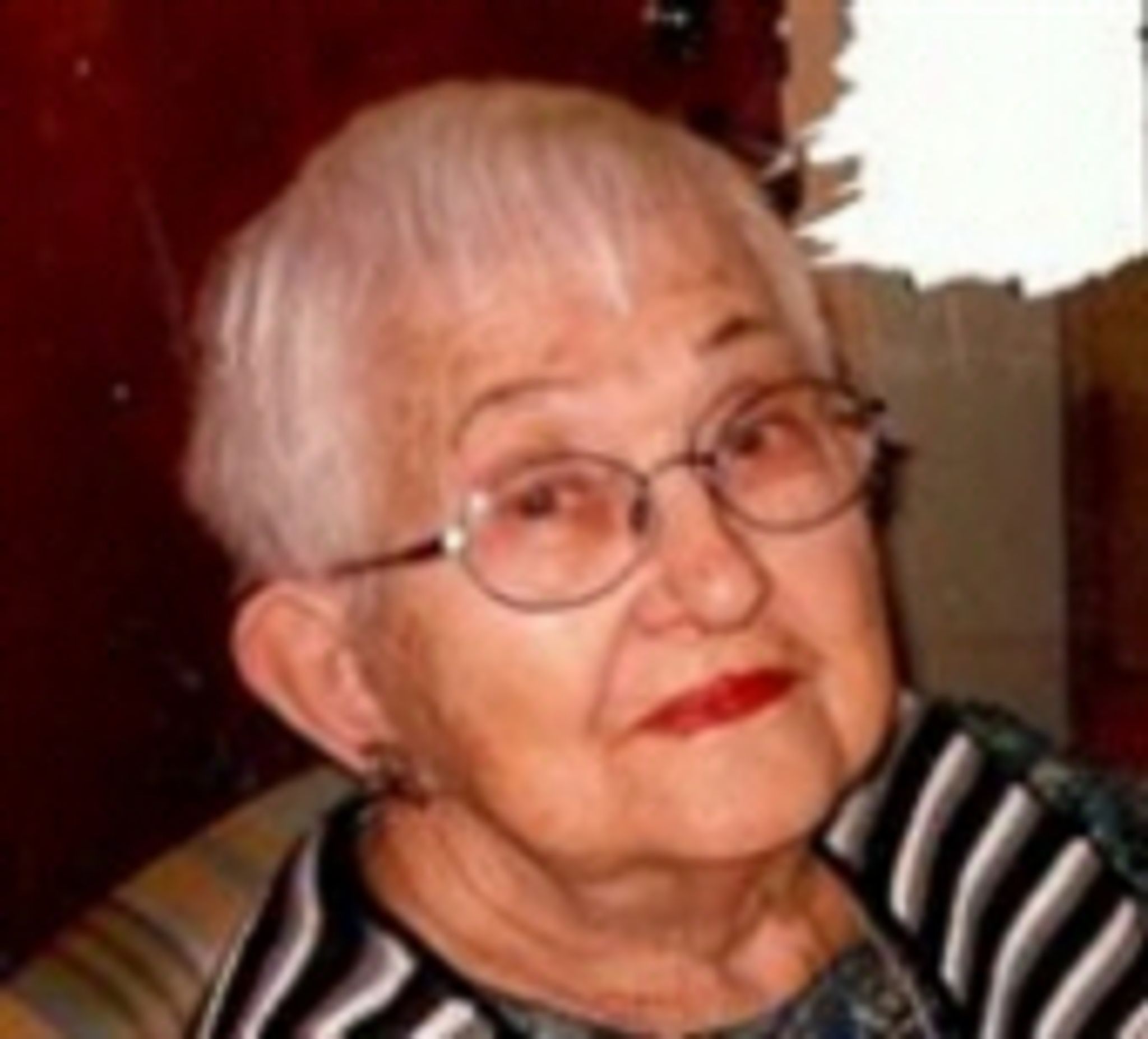 Virginia Mae Phillips photo gallery image 1 of 2