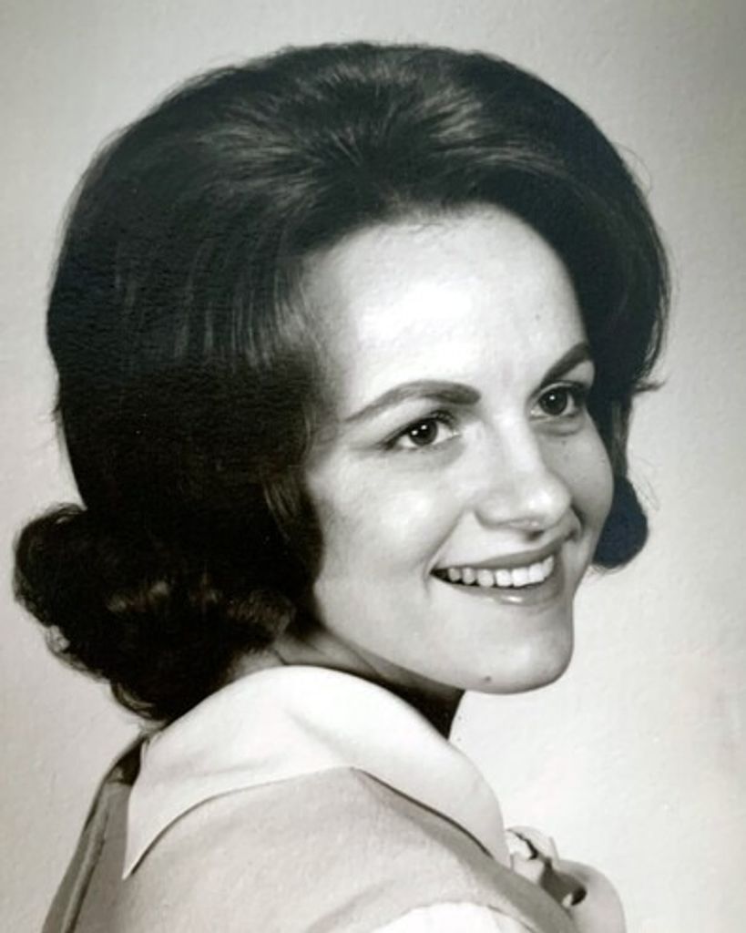 Elaine Halcome Kuglar