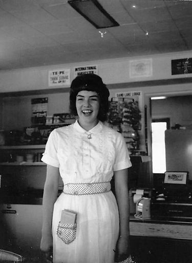 Janet Supon Kingsbury photo gallery thumbnail 59 of 83