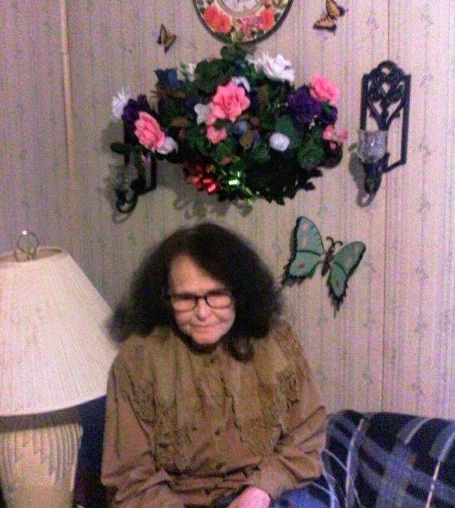 Lois Berthena Iseral