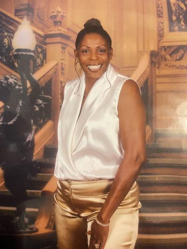 Loryse Lovett Johnson Profile Photo