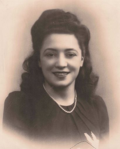 Rae Arvonio DeRenzis's obituary image