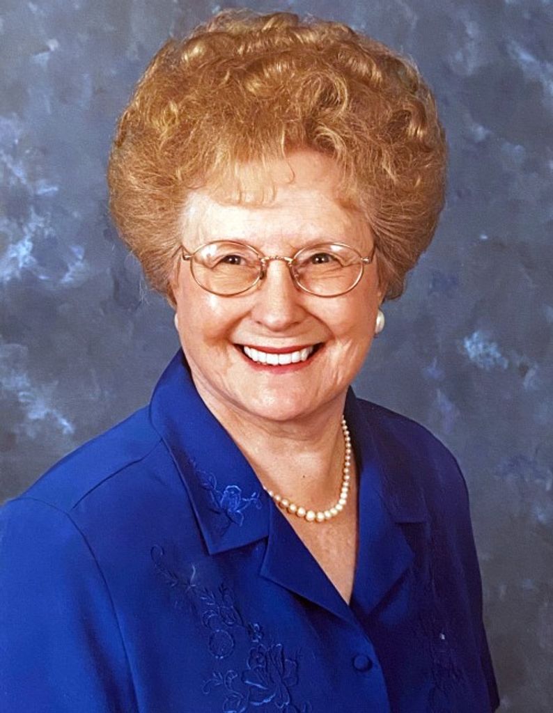 Mina Lee
