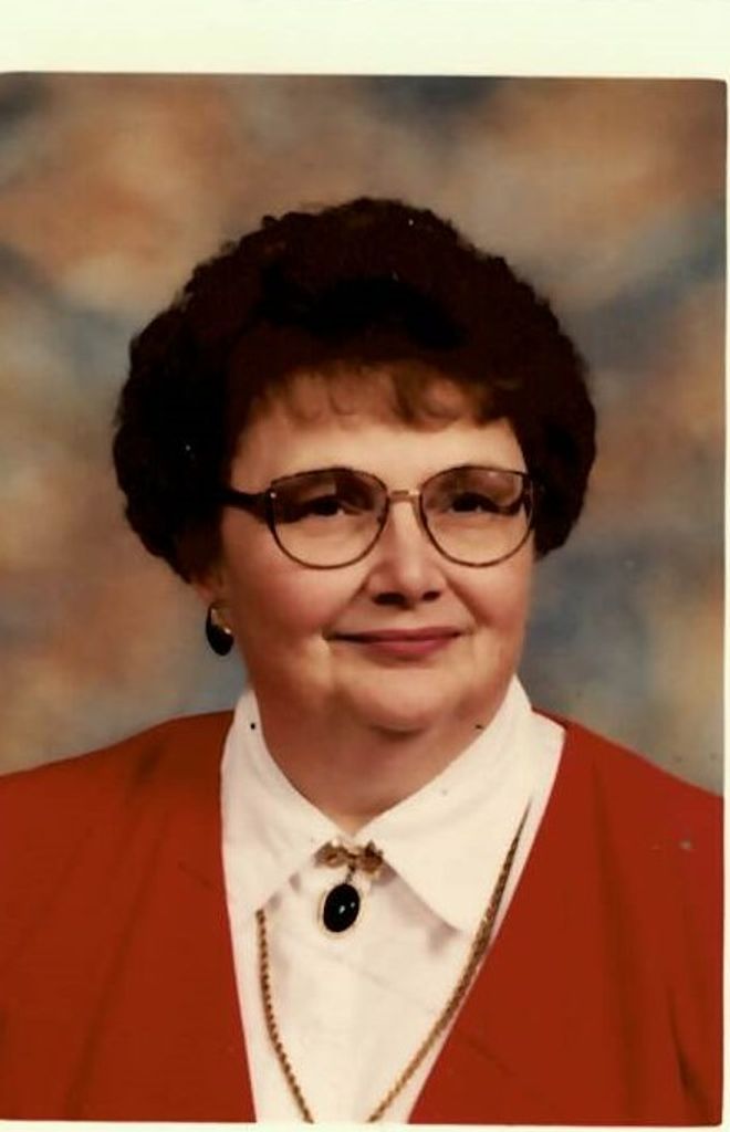 Dorothy E. "Dottie" (Crim)  Moehlman