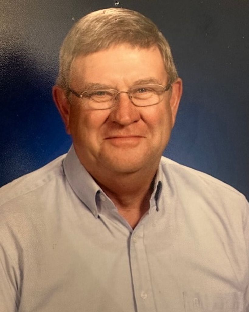Henry "Hank" J. Hoelscher Profile Photo