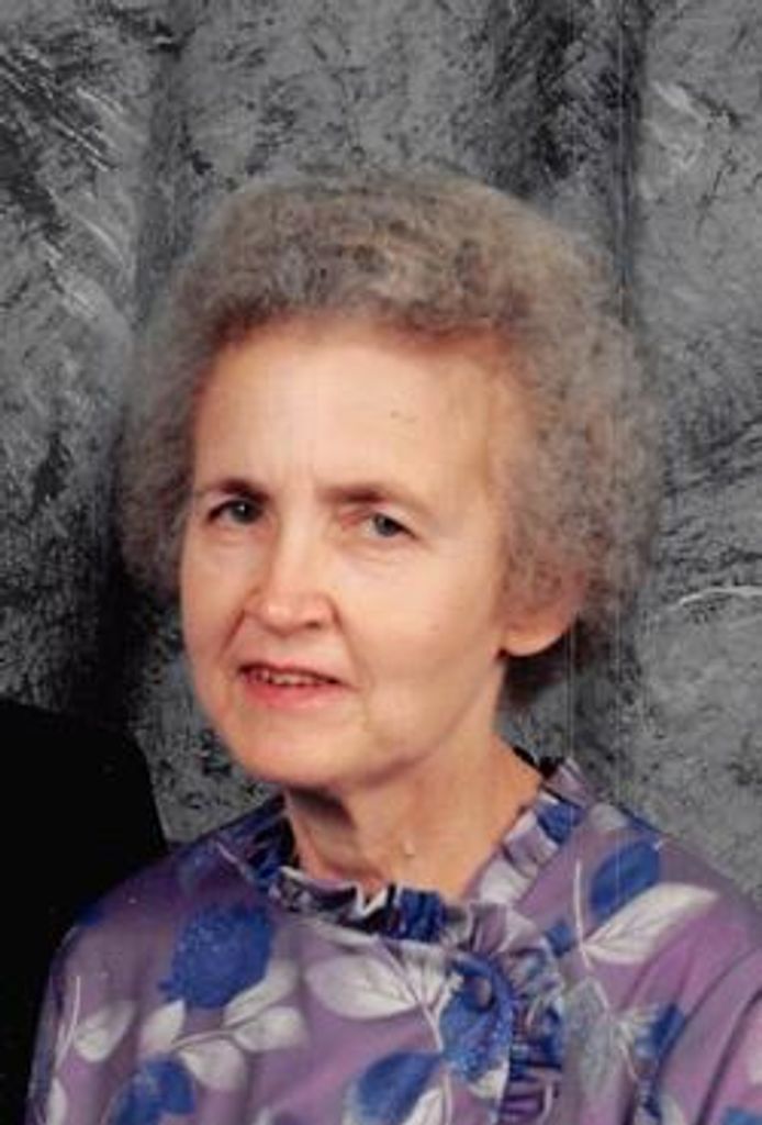 Della Mae Sauer Profile Photo