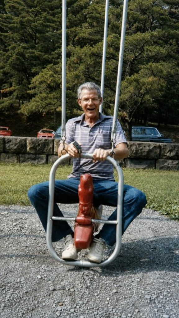 Bill Richard Hall Profile Photo