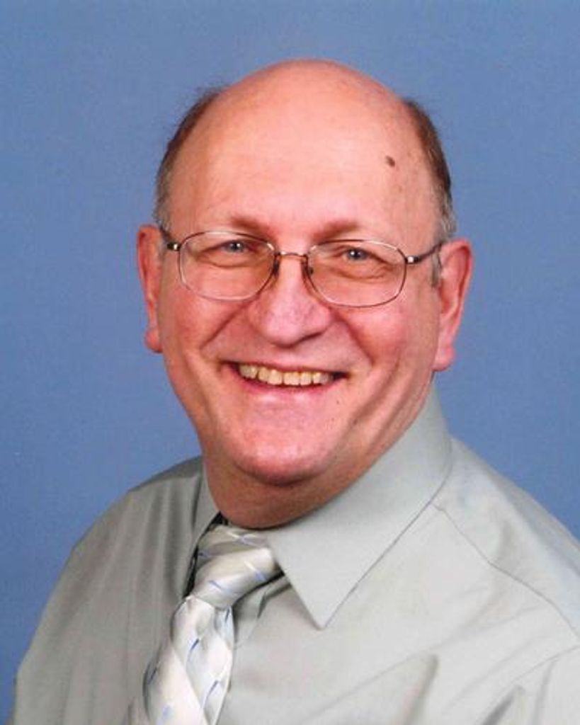 Neal Raymond Schmidtberger Profile Photo