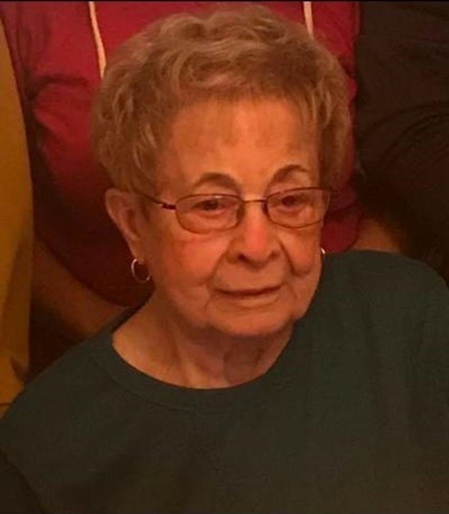 Mary E. "Lil" Luteran Profile Photo