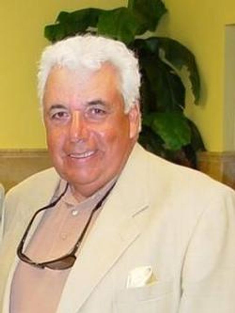 Angelo Squatrito Profile Photo