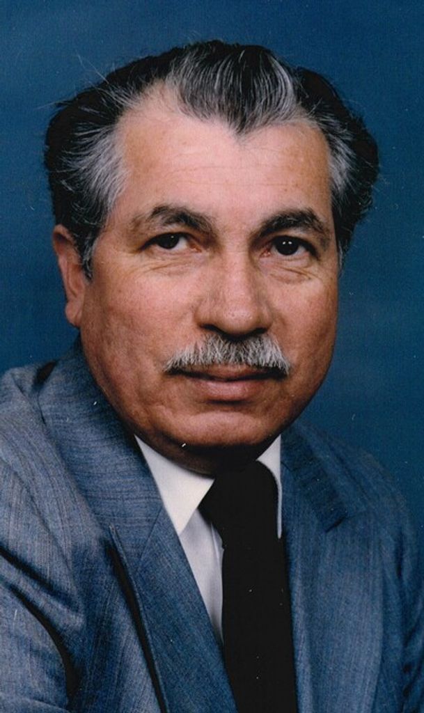Joaquin Torres Profile Photo