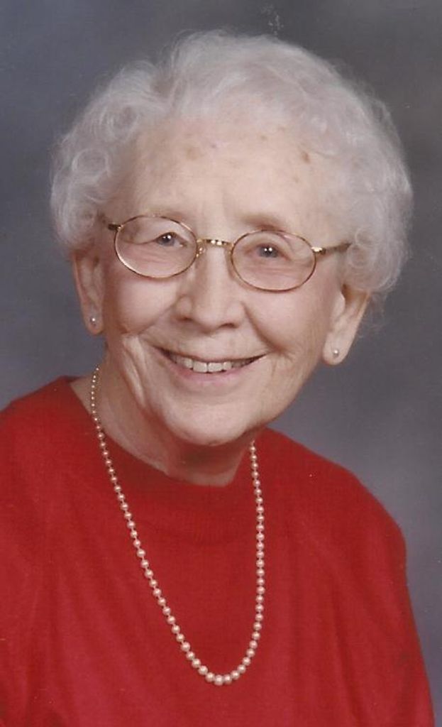 Helen M. Reis Profile Photo