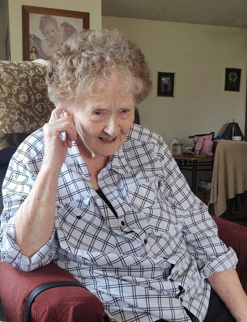 Helen Marie (Mcgivern)  Huber