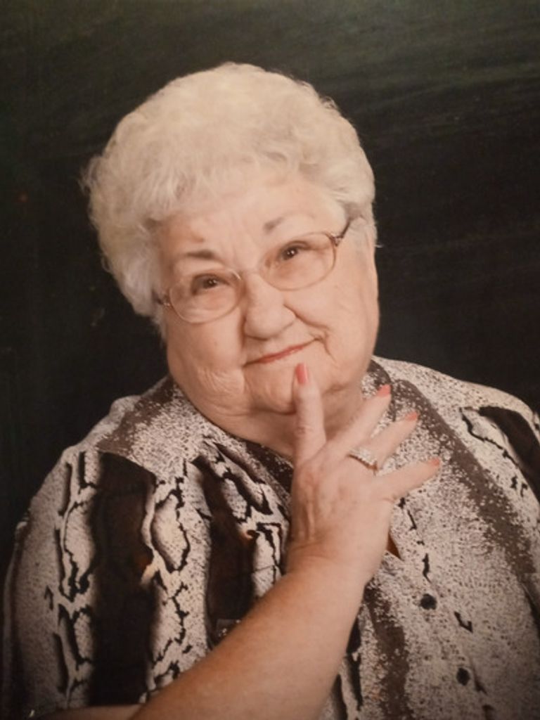 Lottie Lee Taylor Profile Photo