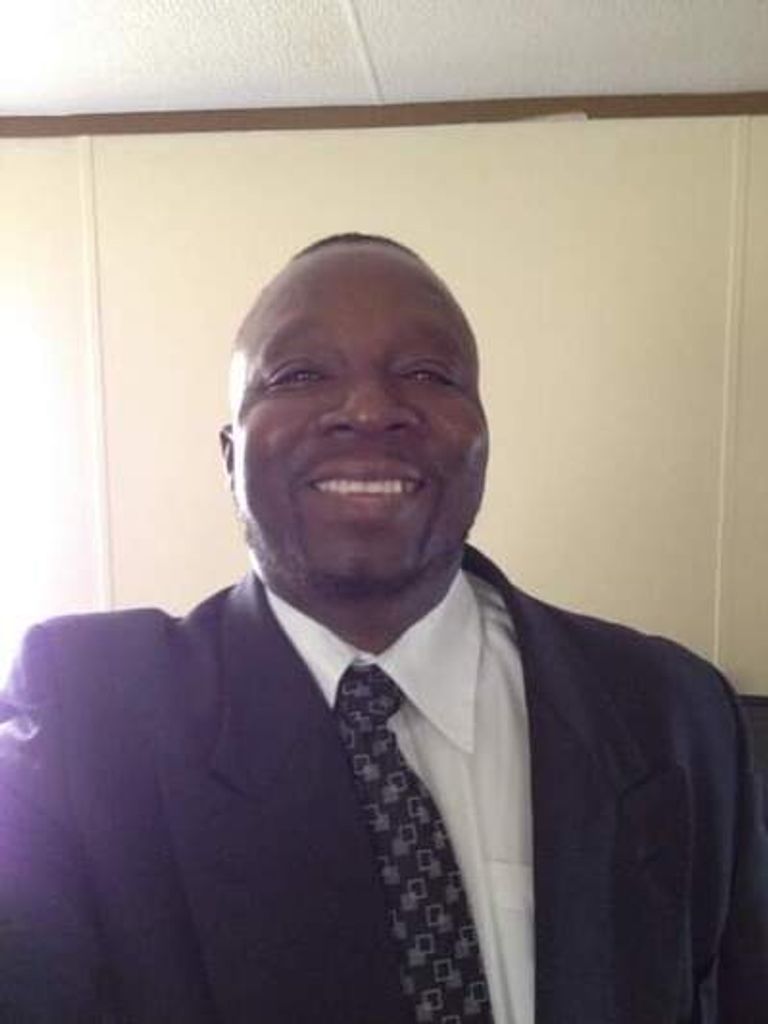 Elisha J. Davis Profile Photo