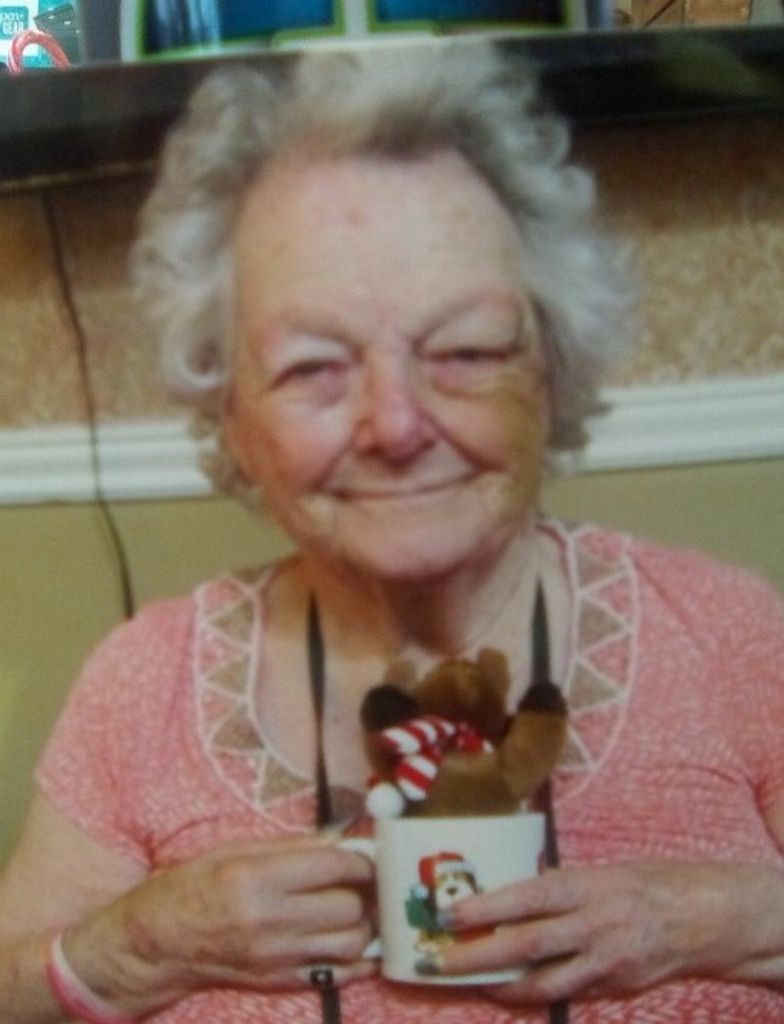 Ula "Betty" B Wray  Yeater