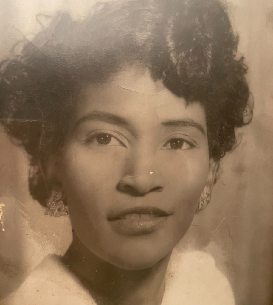 Mary  Iola Penney
