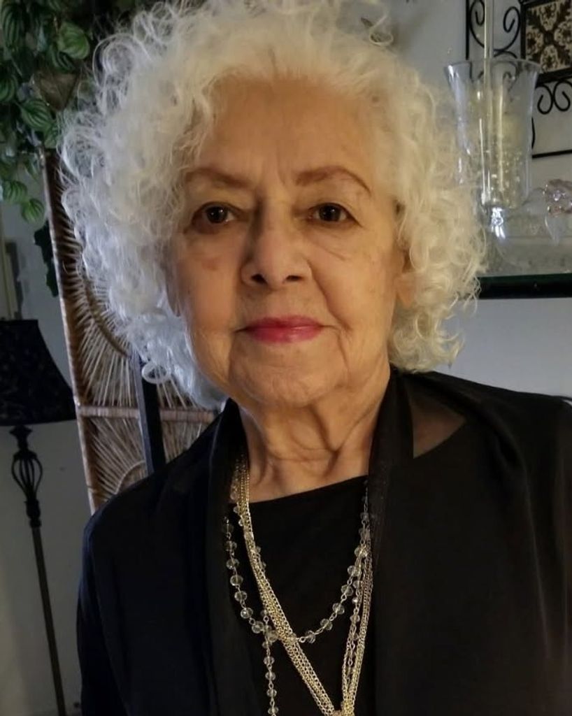 Isabel Marquez Sproule Profile Photo