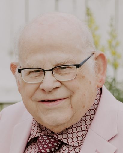 Pastor Dr. David R. MacDonald's obituary image