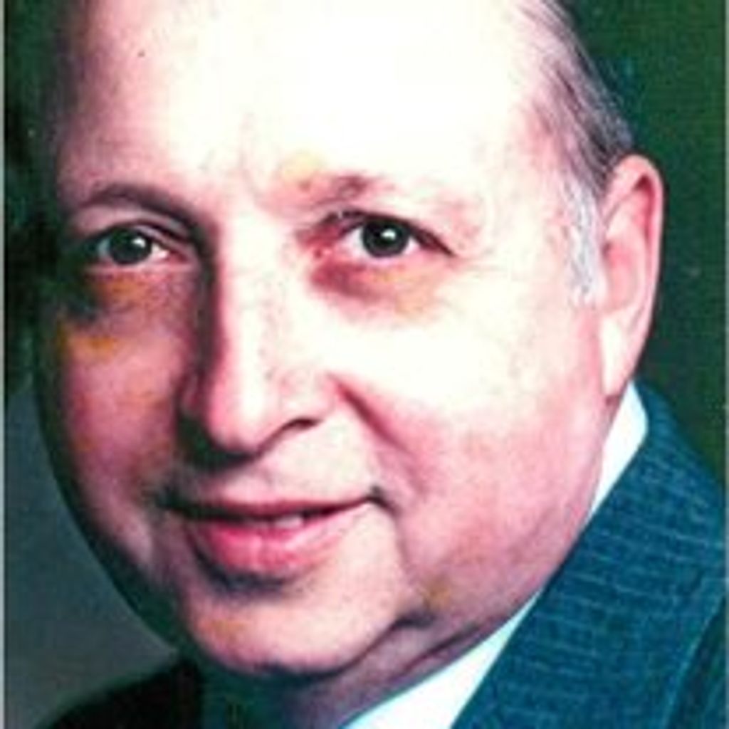 Robert E. Vandusen