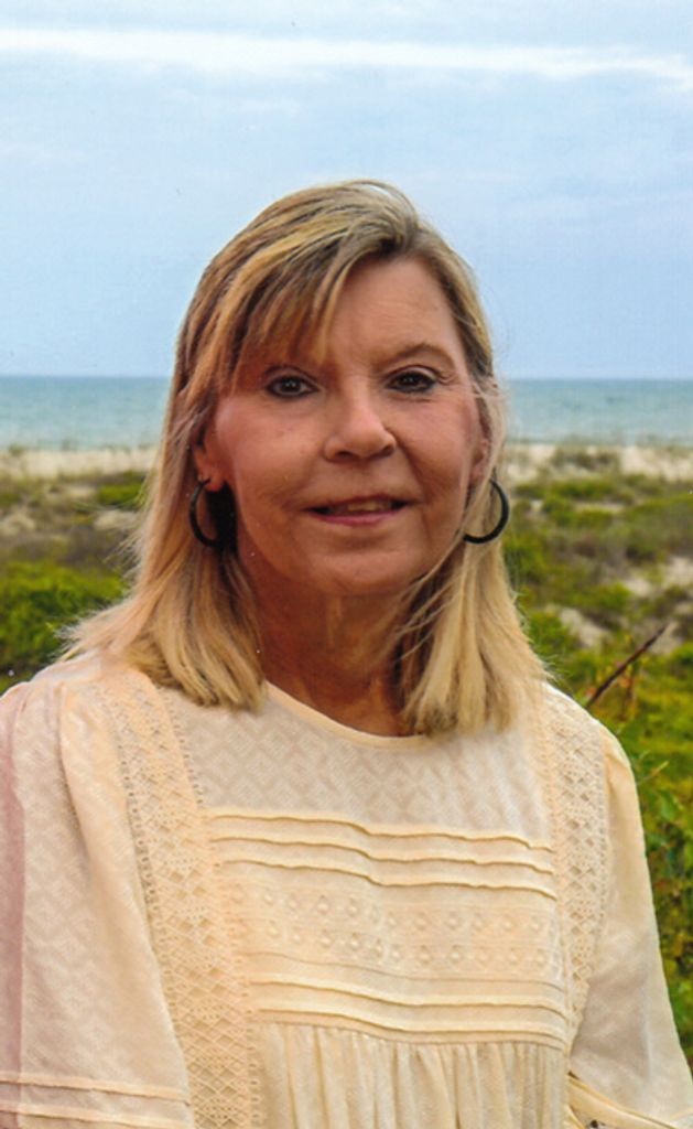 Stephanie Sanderson Profile Photo