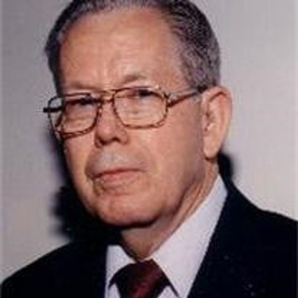 WALTER STECKER