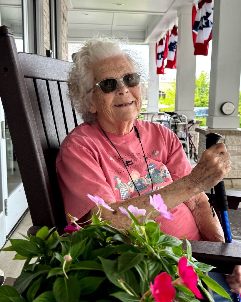 Janet Mikkeslon Profile Photo