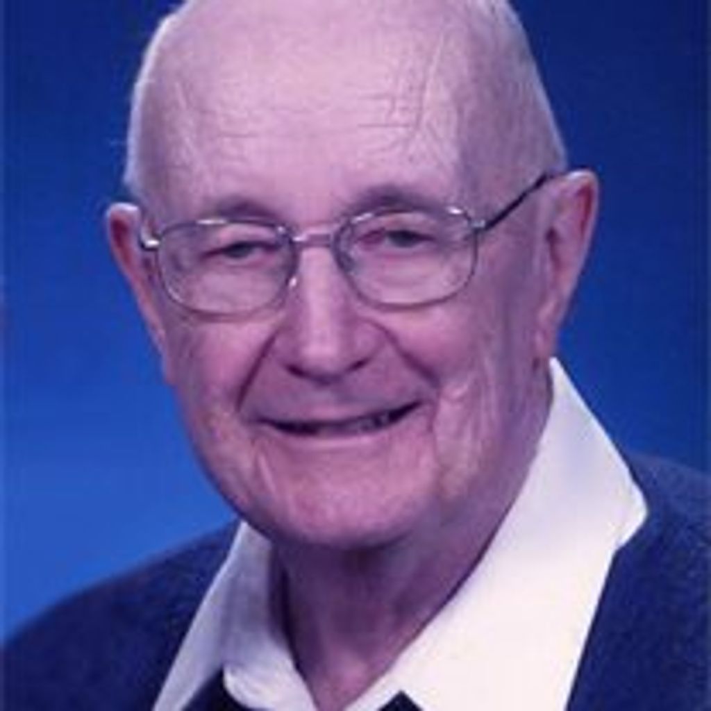 Robert M Murphy