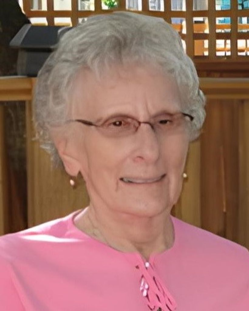Pauline  Kelly Profile Photo