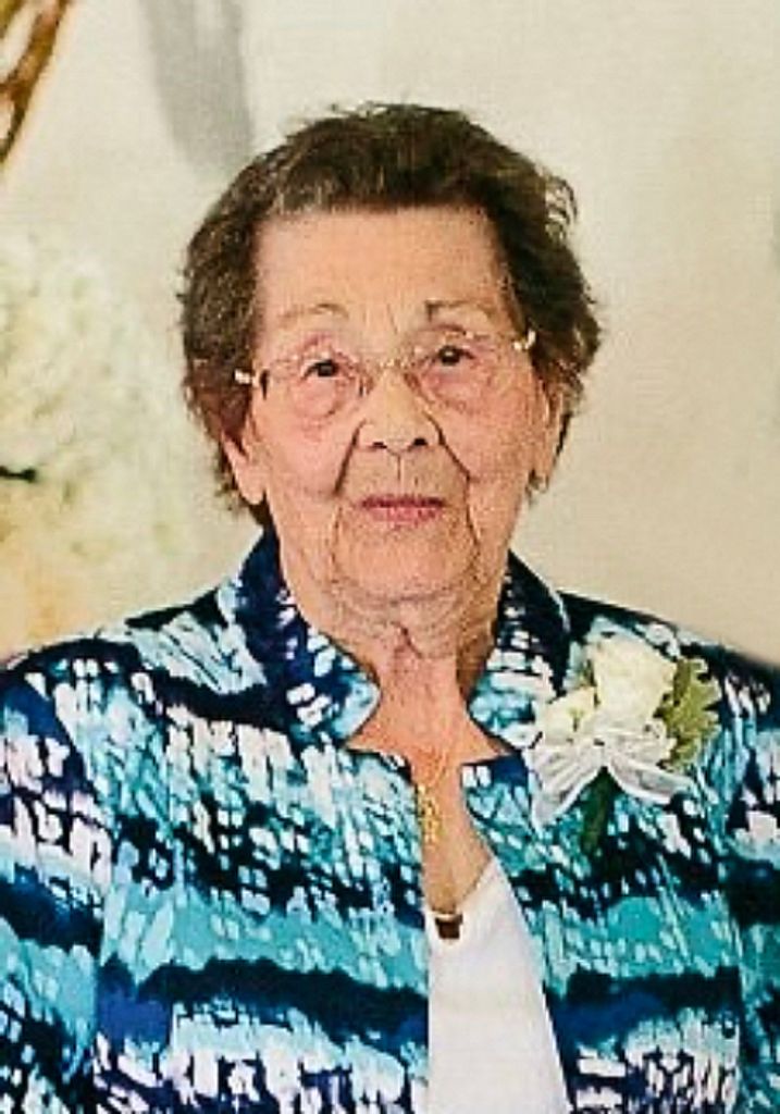 Ellamae "Midge" Smarrito Profile Photo