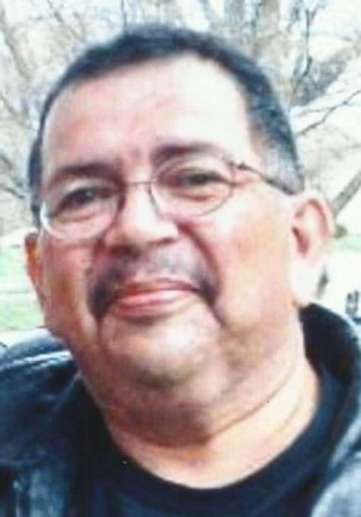 Carlos J Gonzales Profile Photo