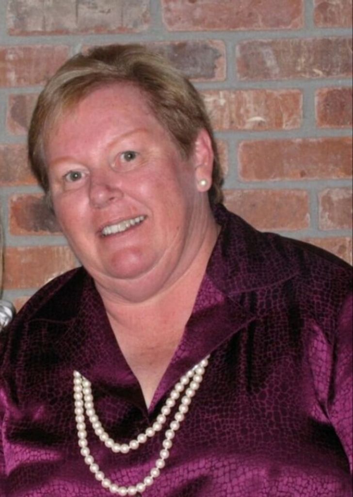 Carol Newadomy