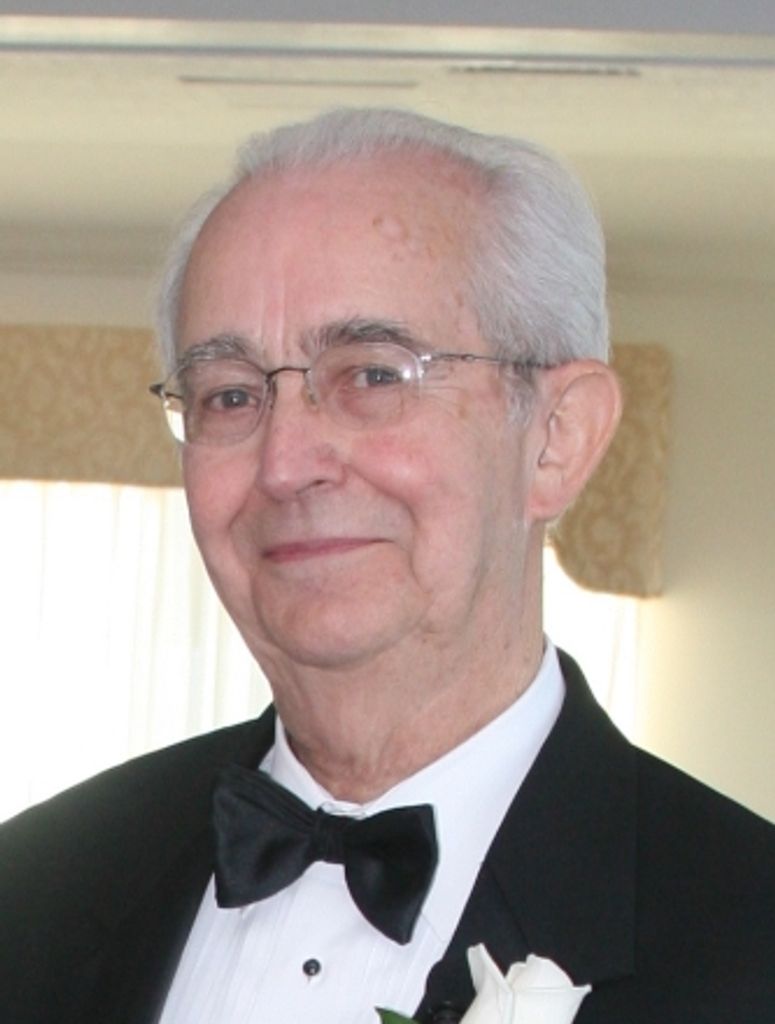 Richard E Morine Profile Photo