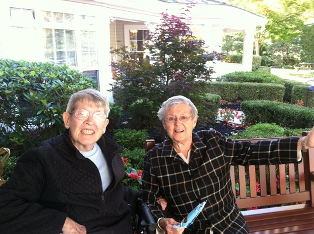 Marie Marinos Profile Photo