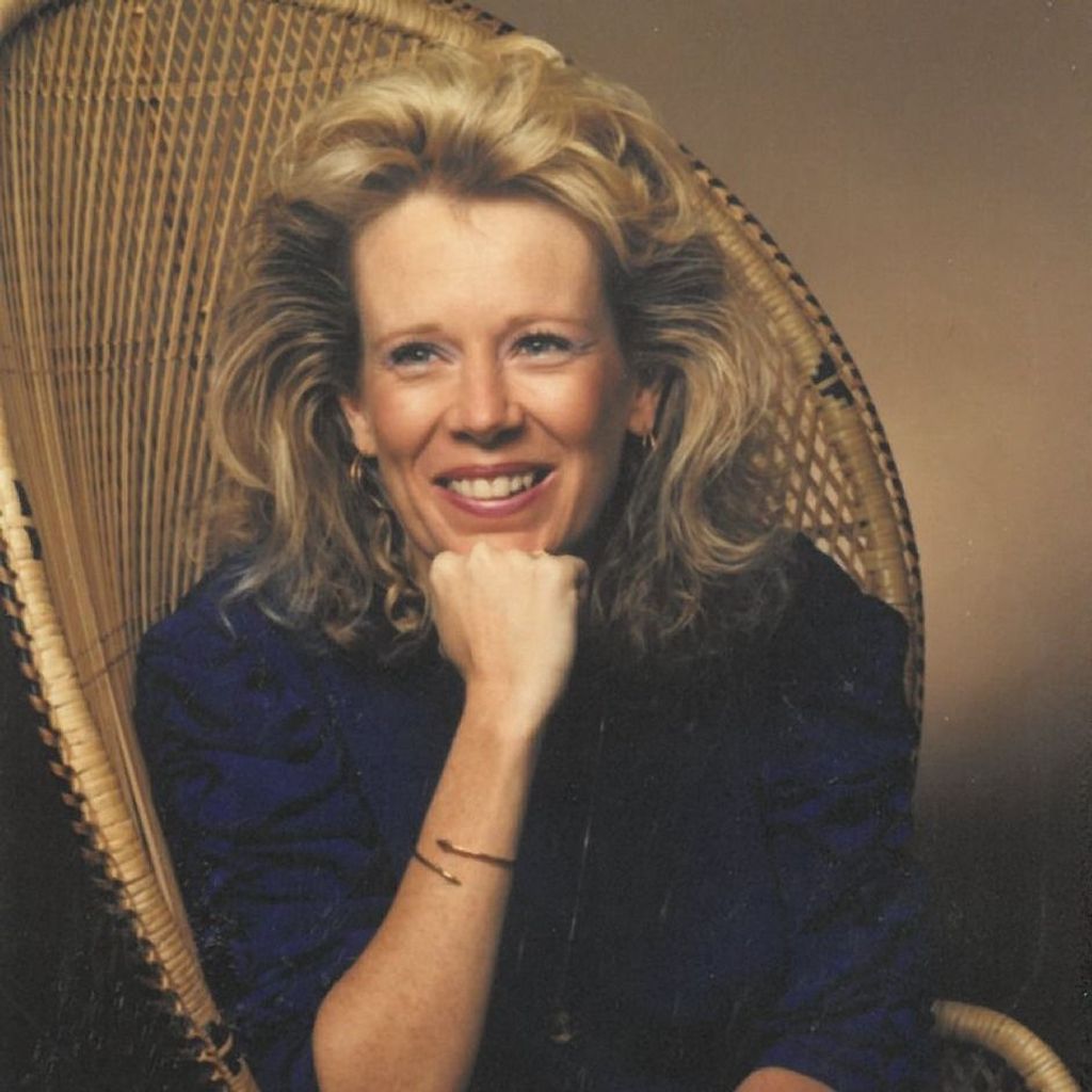 Sandy Lee Profile Photo